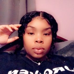 Meet your Posher, Naamiah